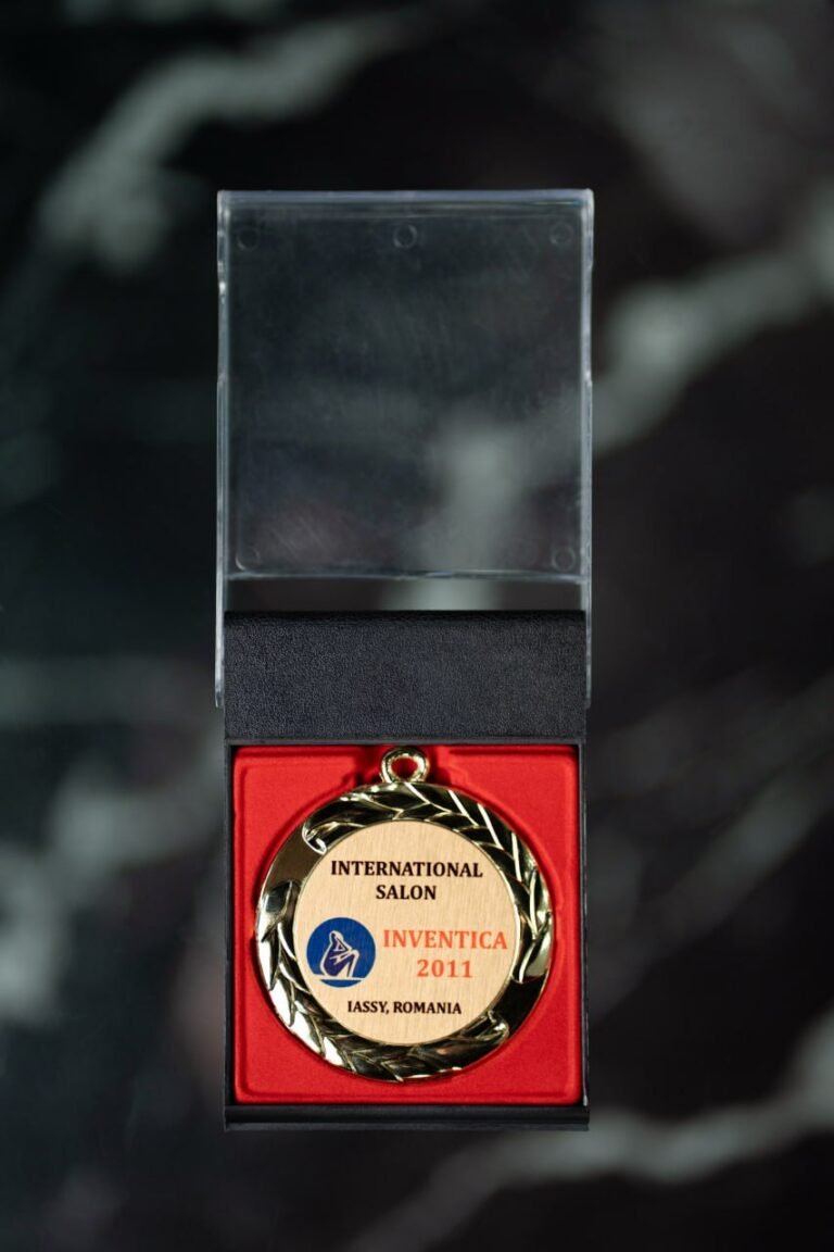 photo_5424694835207147214_y