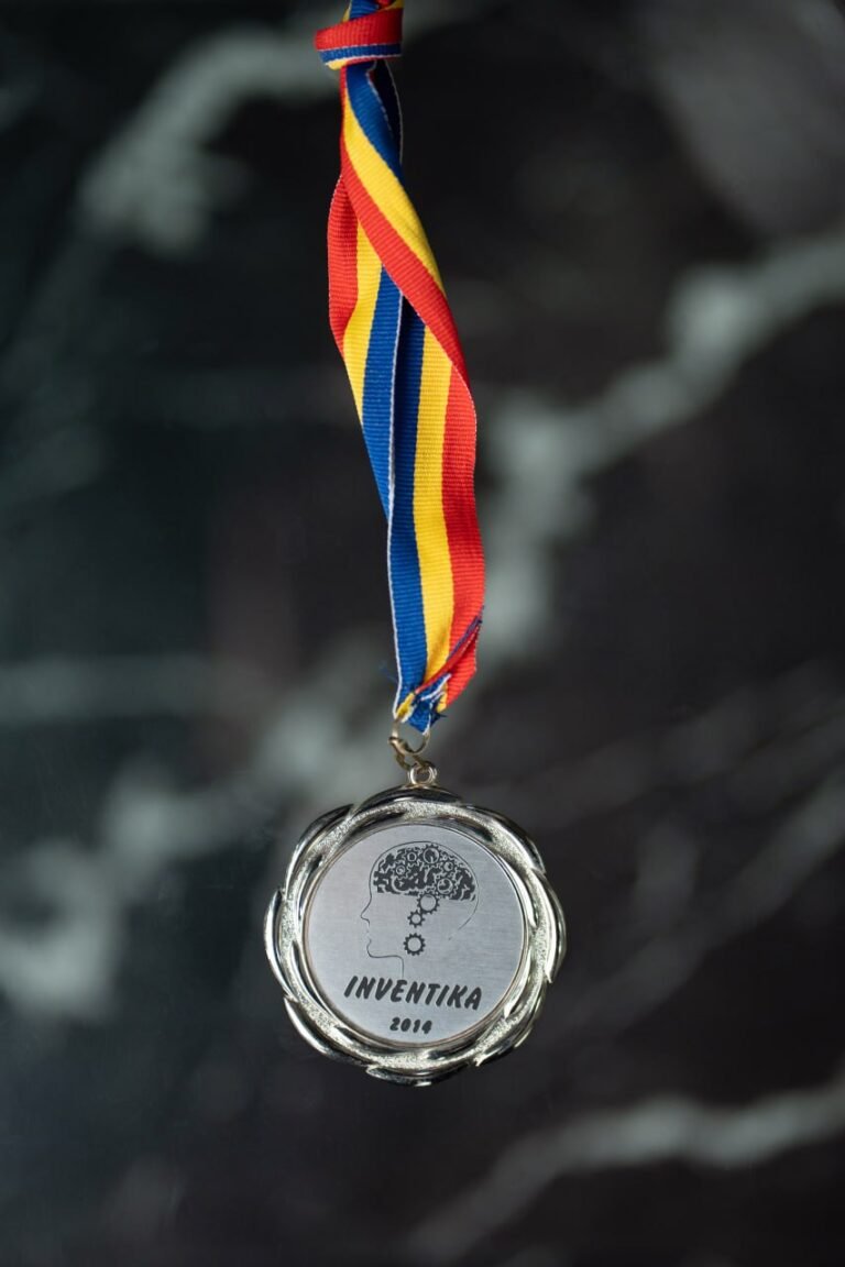 photo_5424694835207147219_y