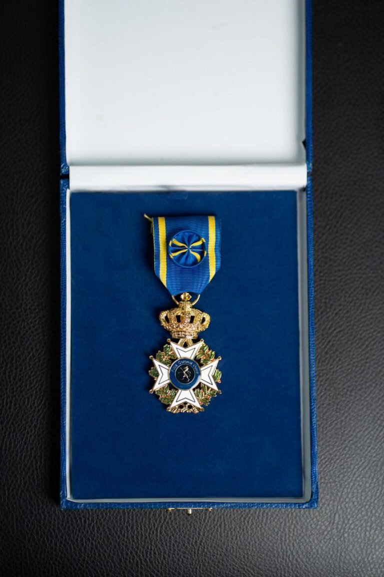 photo_5424694835207147222_y