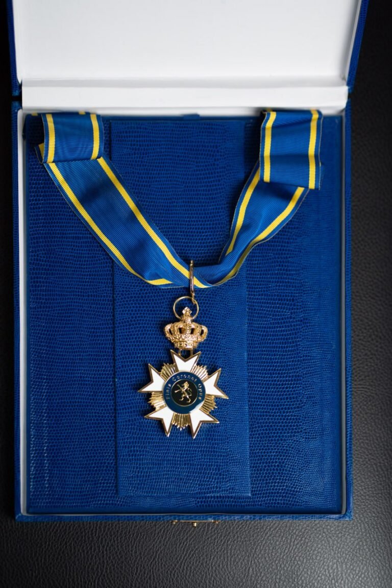 photo_5424694835207147227_y